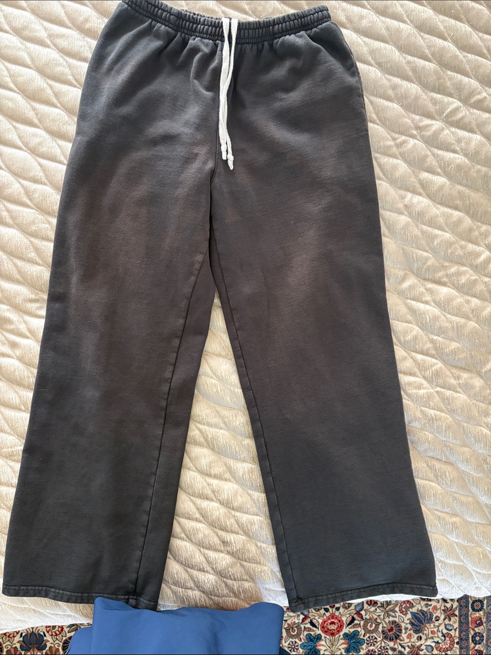 Brandy Melville Black Drawstring Sweatpants - Comfortable Casual Fit